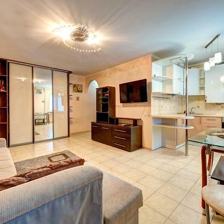 Apartments Near The Nsc Olympic เคียฟ ภายนอก รูปภาพ